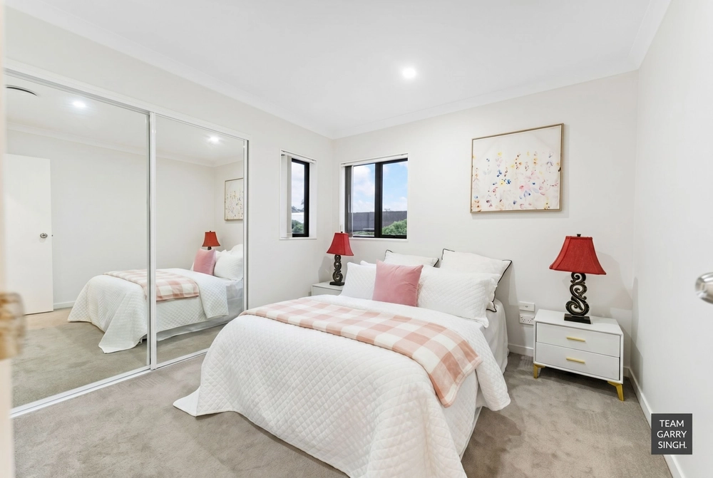 Photos of 12A Berwyn Avenue