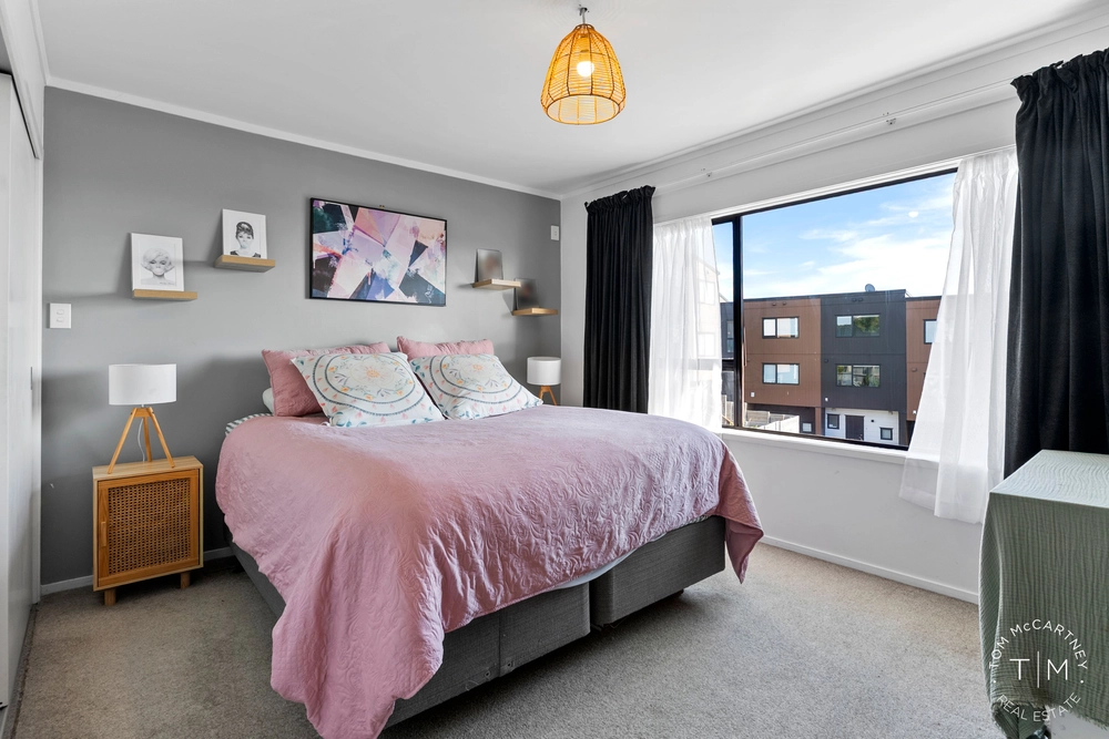 Photos of 64B Highland Park Drive