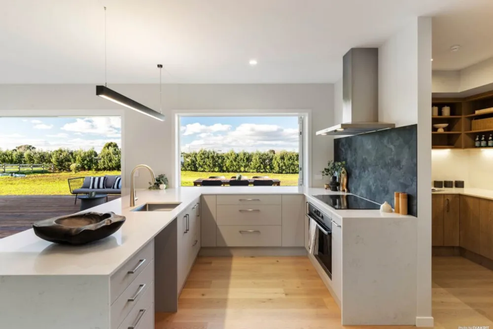 Photos of 257C Karioitahi Road