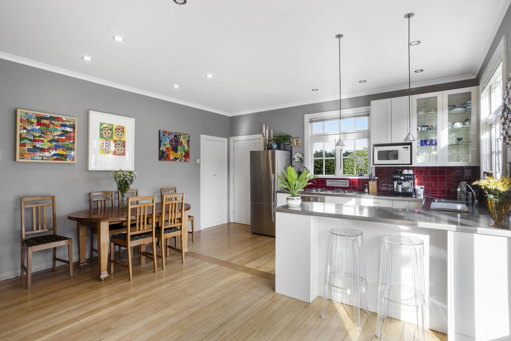 Photos of 8 Neidpath Road