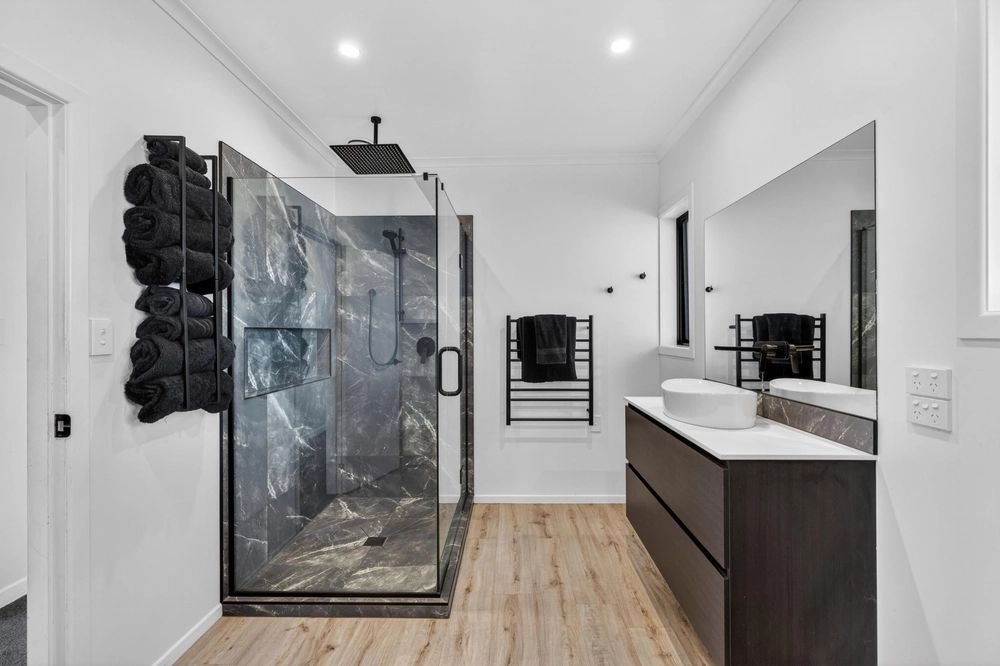 Photos of 121 Baverstock Road