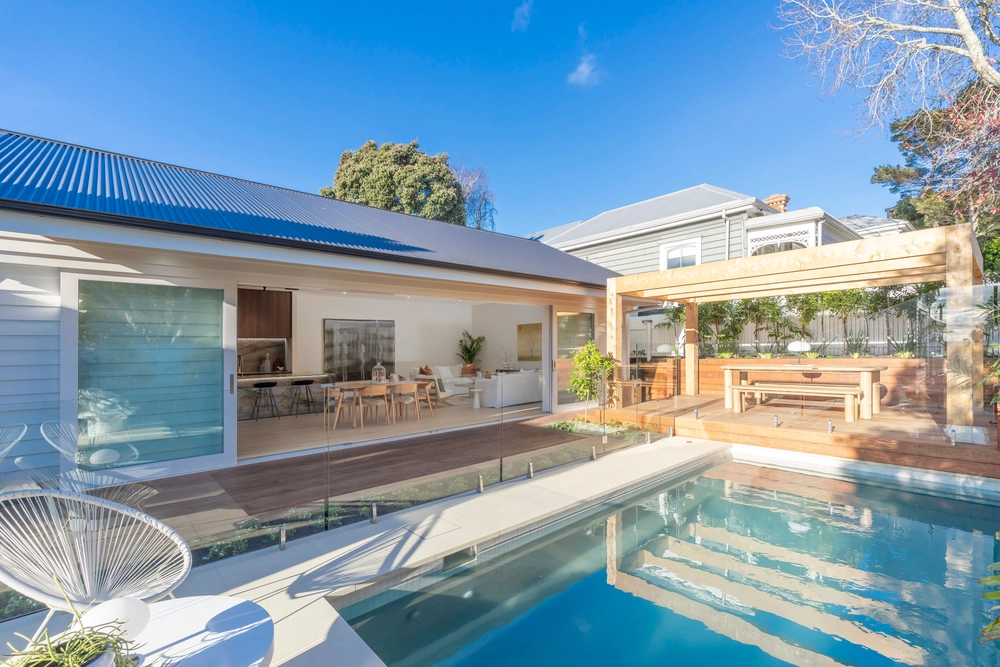 Photos of 122 Crummer Road
