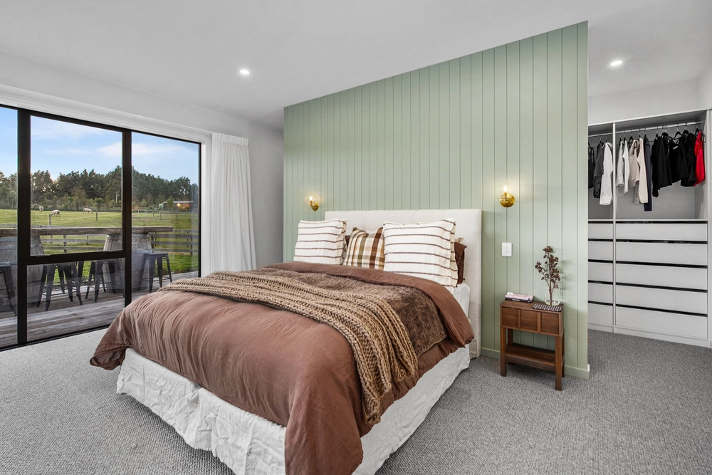 Photos of 128 Wallers Road