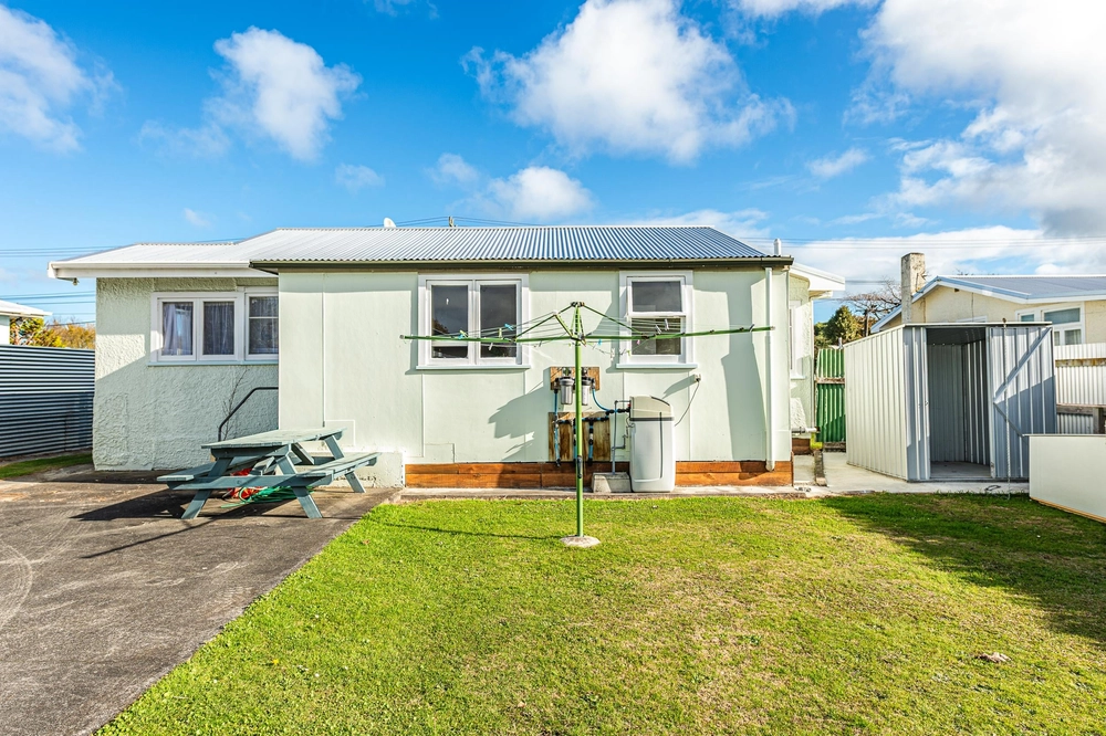 Photos of 4 and 4A Kells Avenue