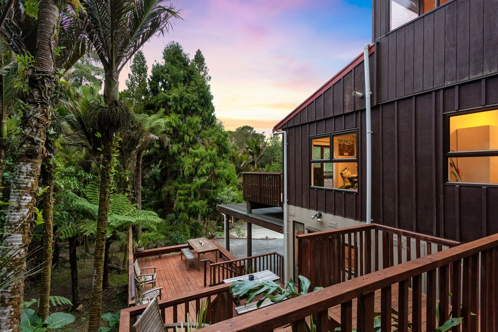 Photos of 54 Wood Bay Road