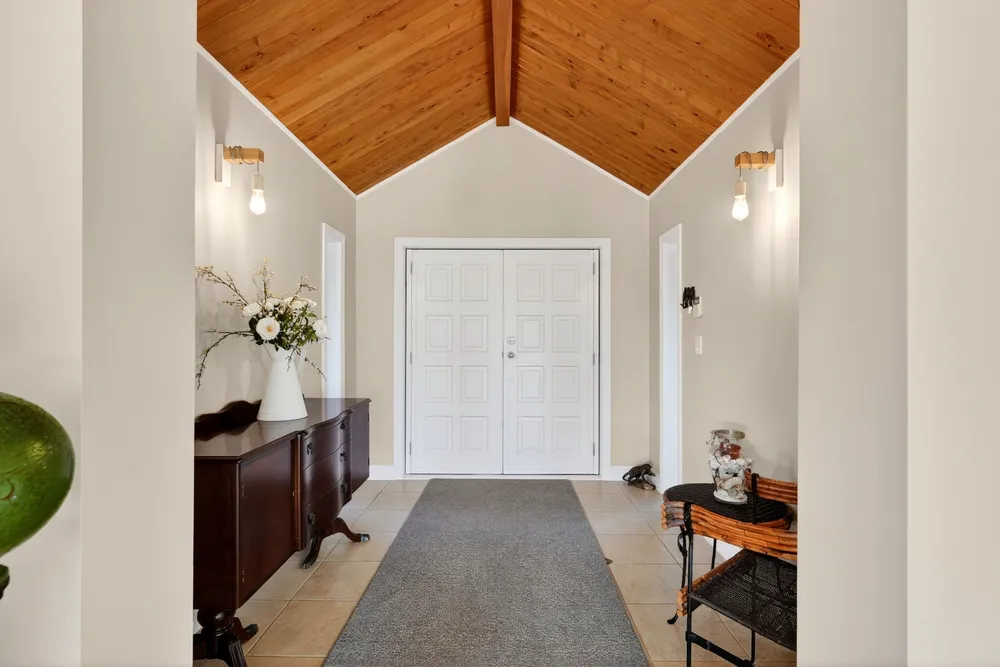 Photos of 136 Mcrobbie Road