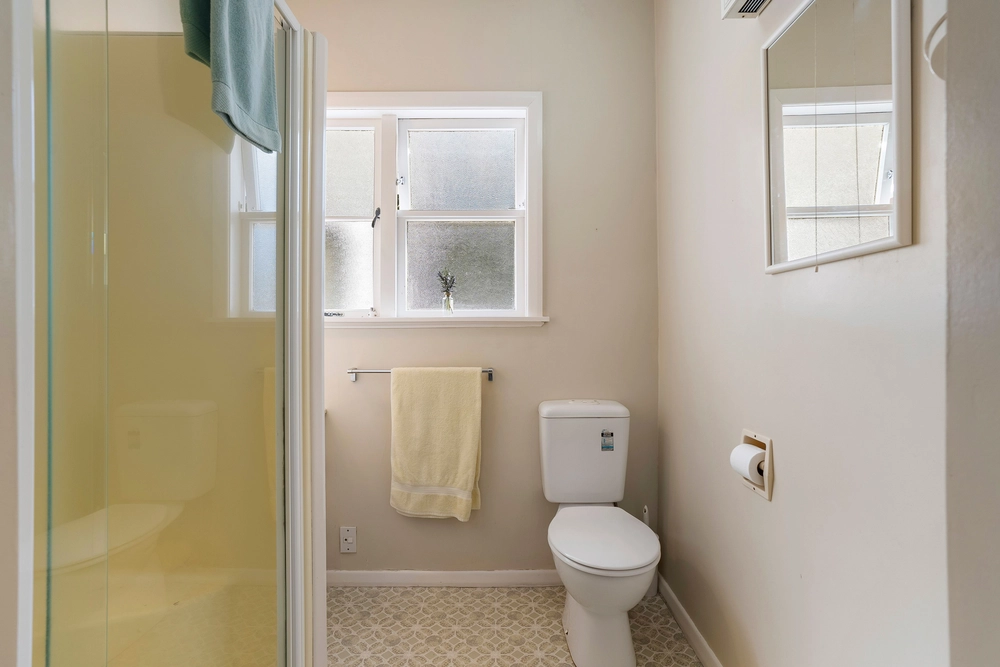 Photos of 40 Raurenga Avenue