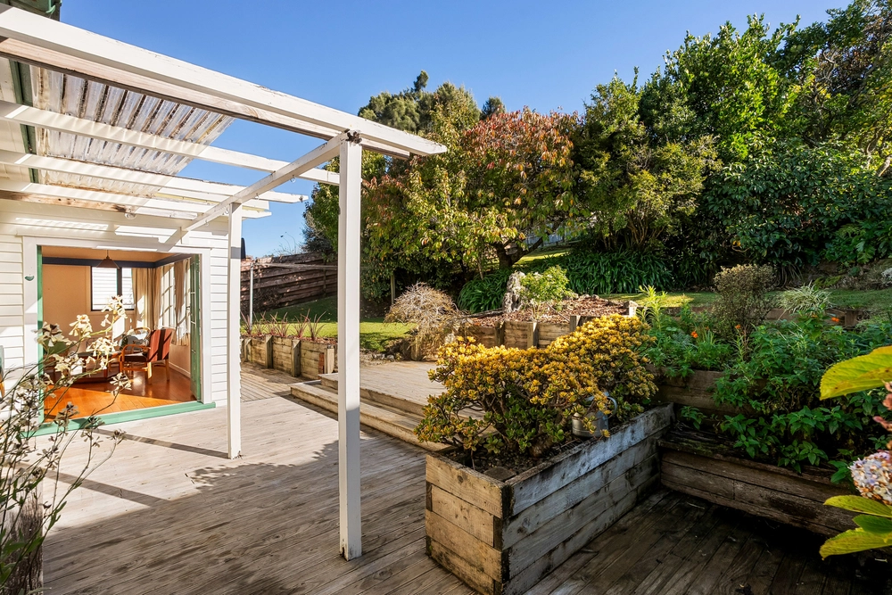 Photos of 40 Raurenga Avenue