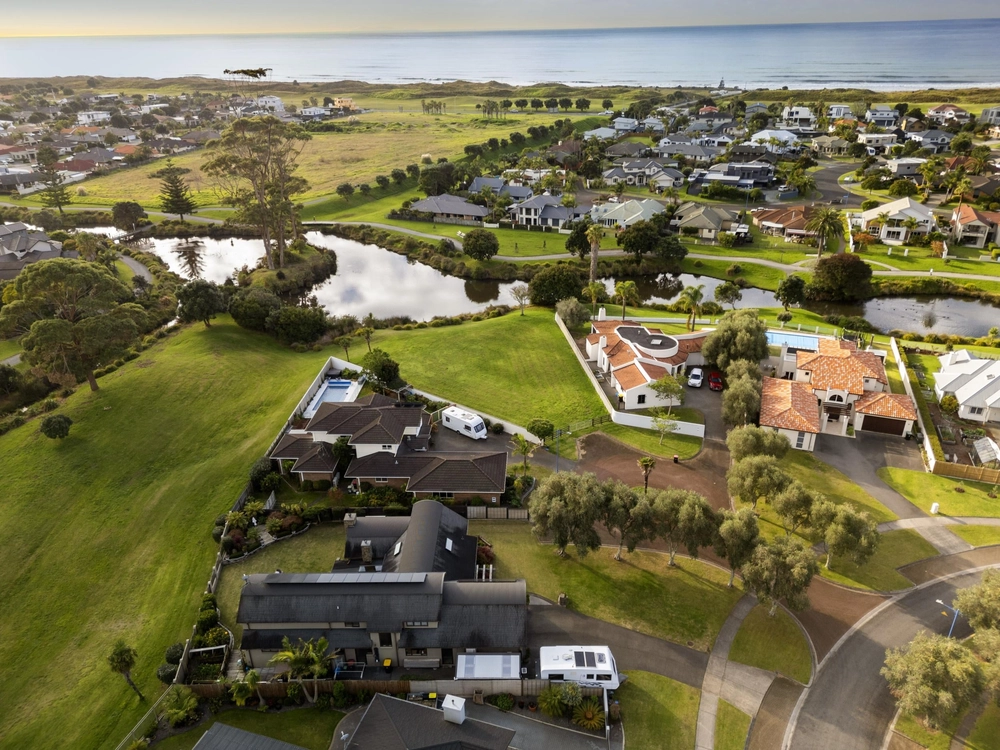 Photos of 38 Sovereign Drive