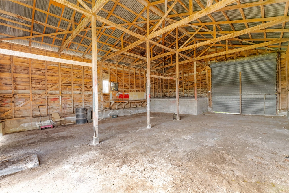 Photos of 94 Wilson Road South