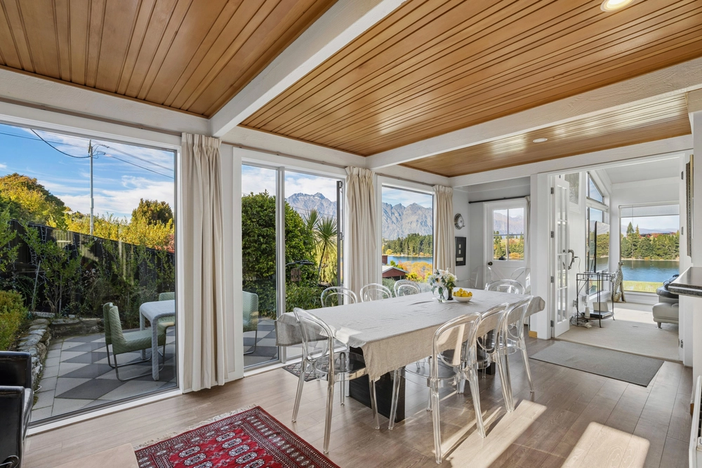 Photos of 19 Hobart Street