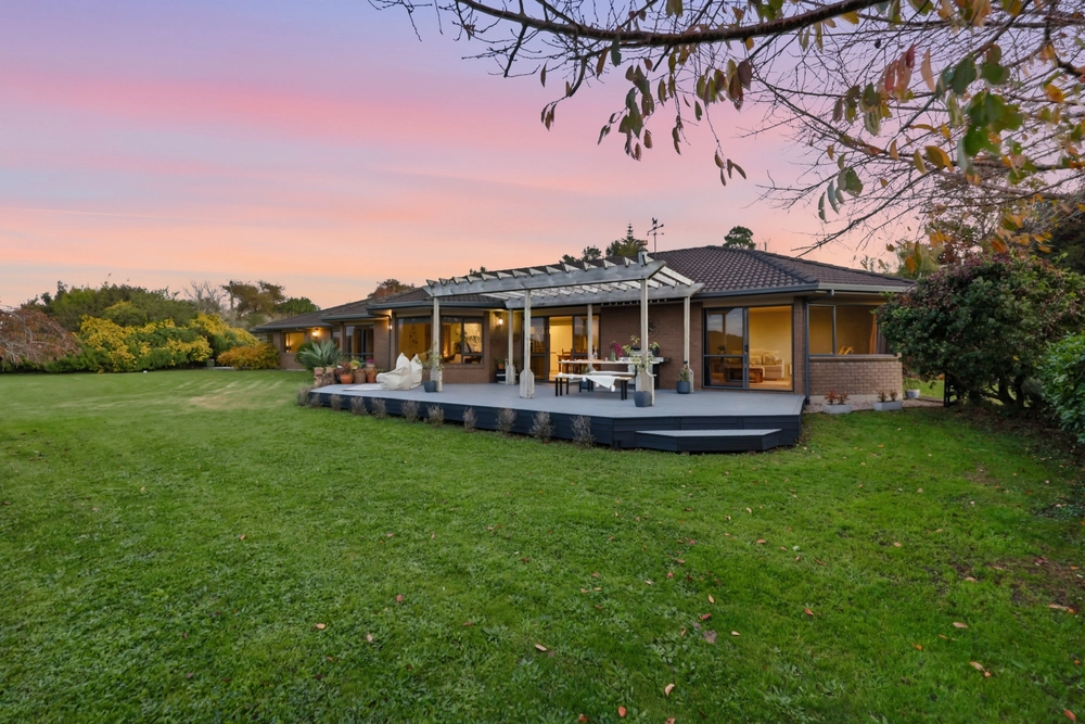 Photos of 94 Sowerby Heights