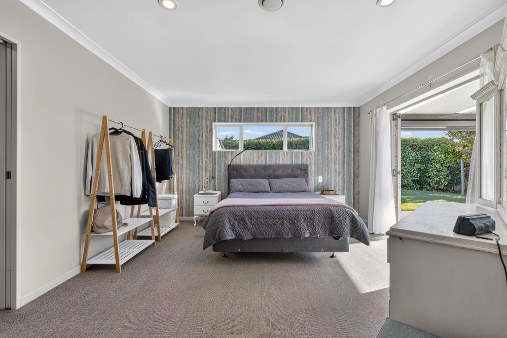 Photos of 18 Milbrook Place