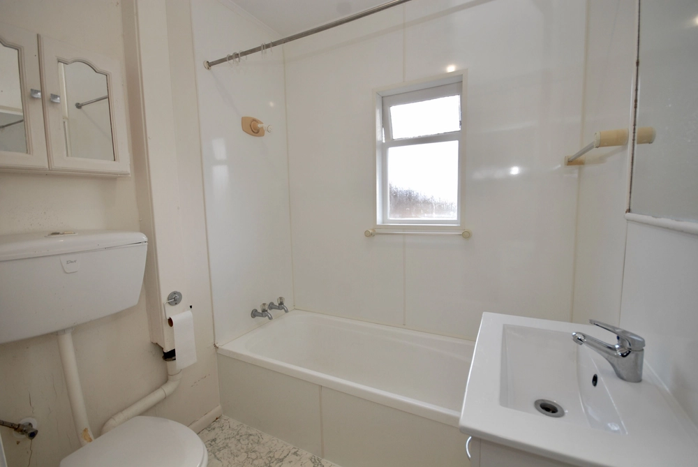 Photos of 162 Forrest Hill Road