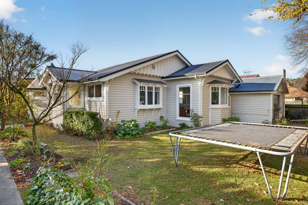 Photos of 4 Woodbridge Road