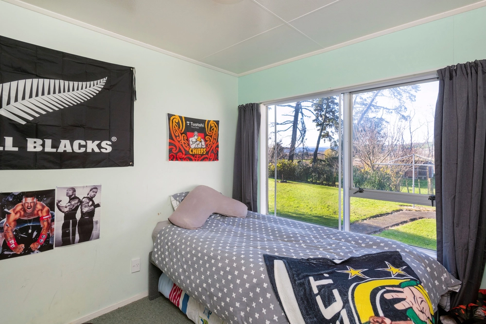 Photos of 172 Whatatutu Road