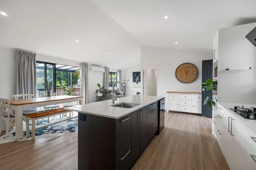 Photos of 32B Red Hill Road