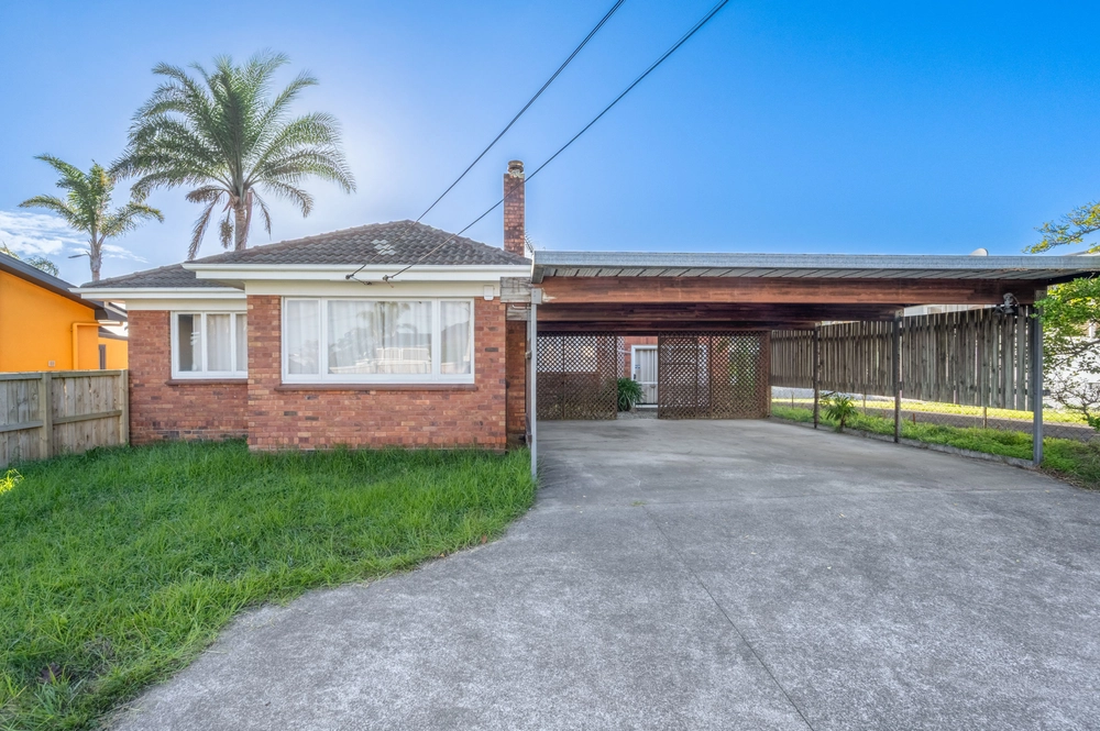 Photos of 182 Bucklands Beach Road