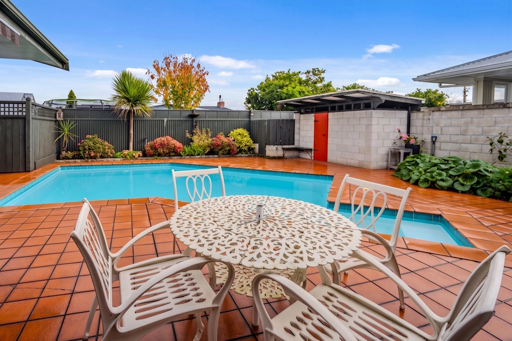 Photos of 404 Purser Place