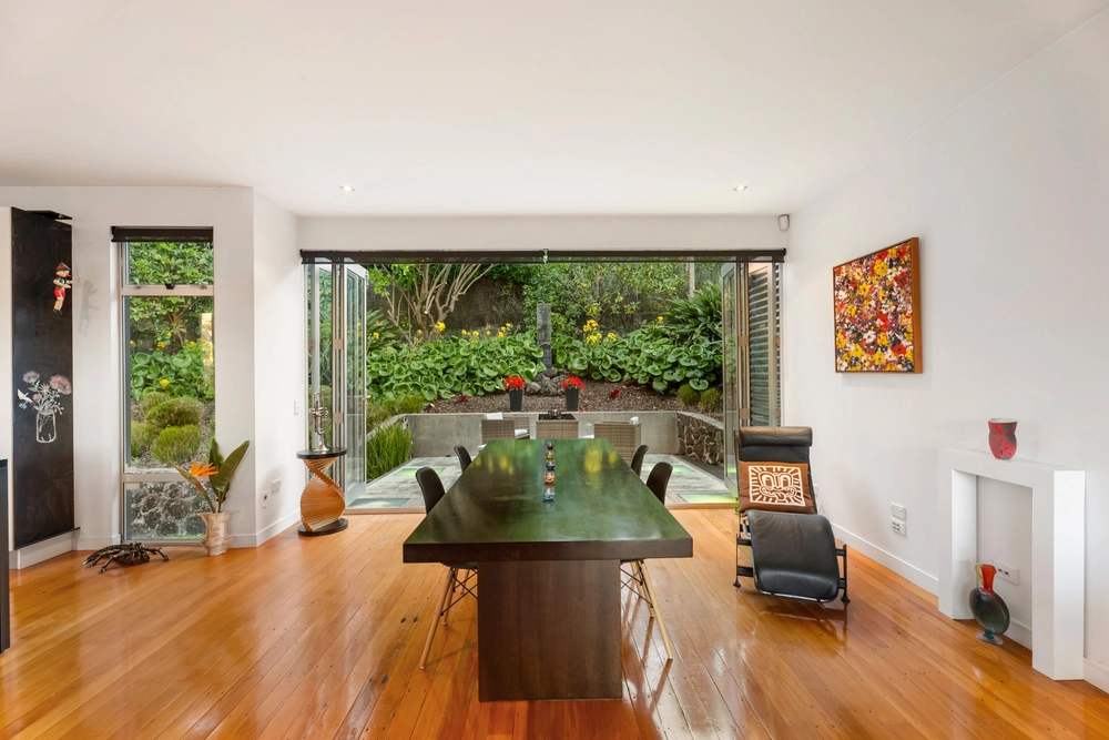 Photos of 93 Tautari Street