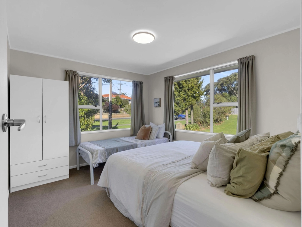 Photos of 42B Wallis Street