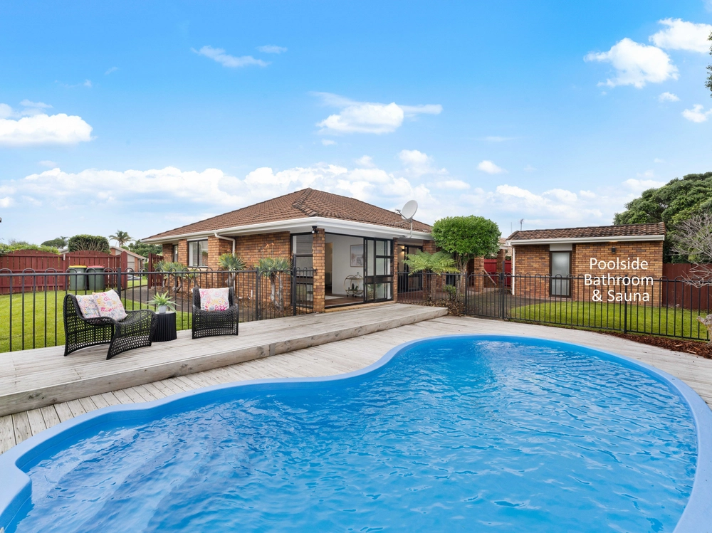 Photos of 16 Westholm Way