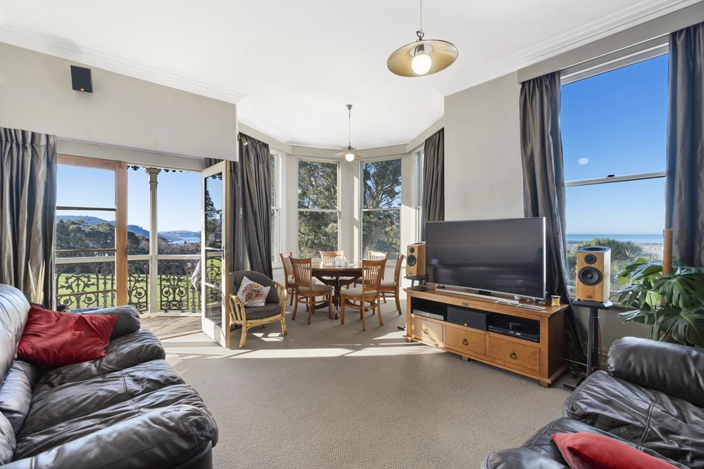 Photos of 101 Eglinton Road