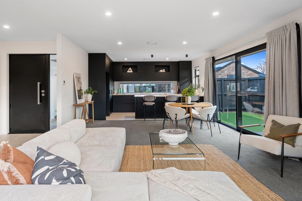 Photos of 6 Millstead Lane