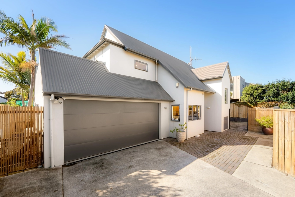 Photos of 51B Orkney Road