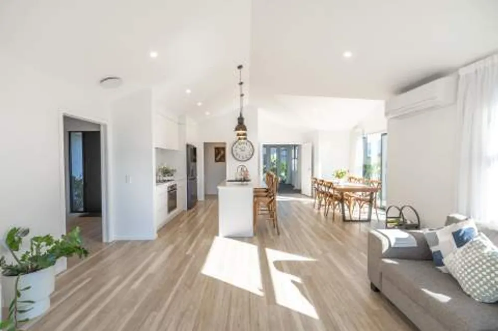 Photos of 47 Colpoma Close