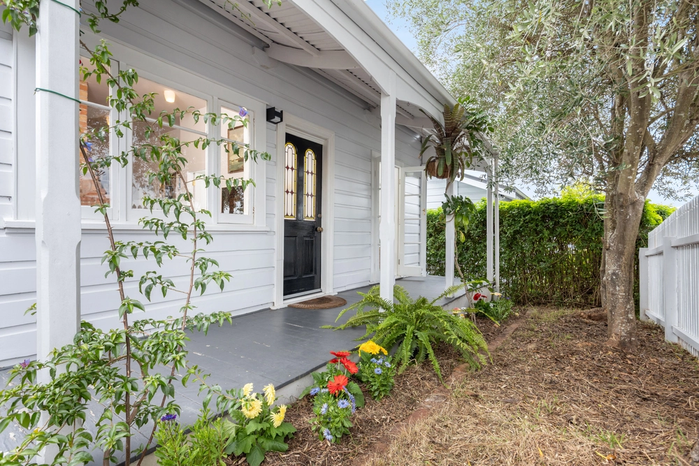 Photos of 14 Bond Street