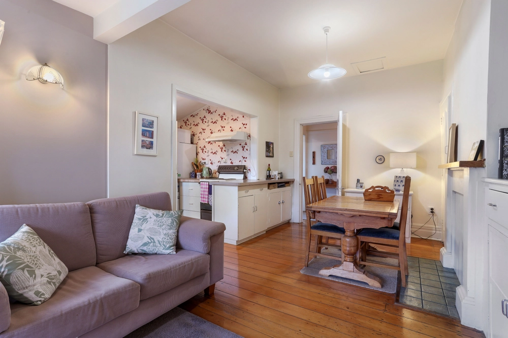 Photos of 47 Pitcairn Crescent
