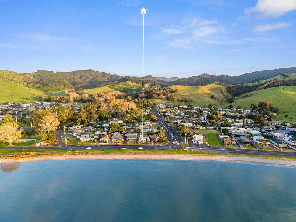 Photos of 2 Kawakawa Bay Coast Road