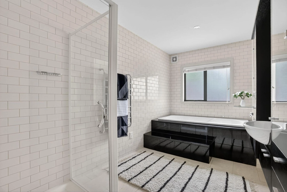 Photos of 333 Tuhimata Road