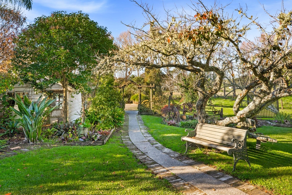 Photos of 391 Pine Valley Road