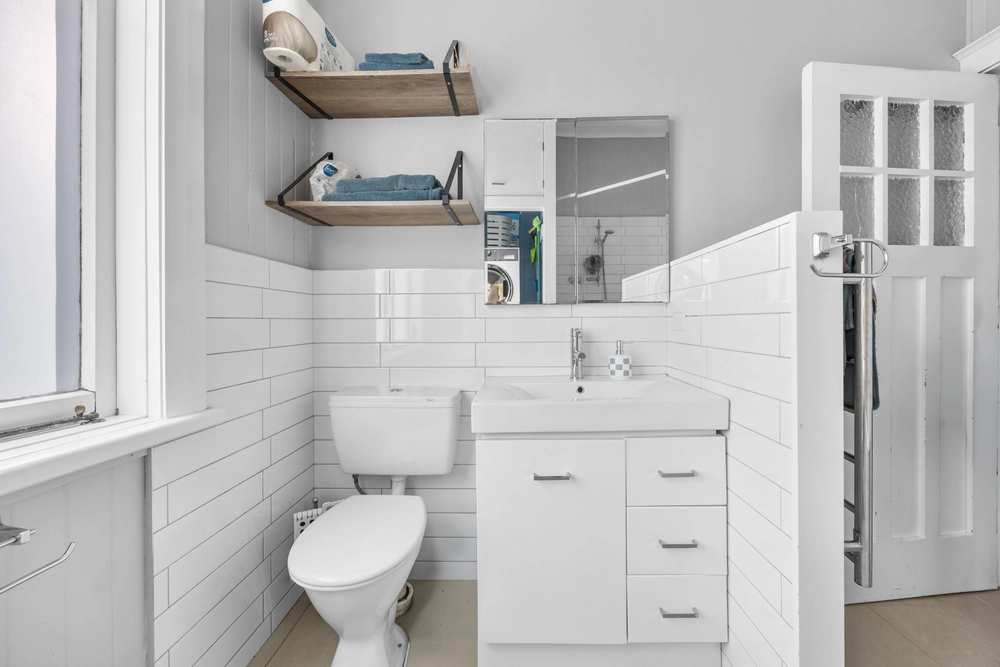 Photos of 17 Tamaki Avenue