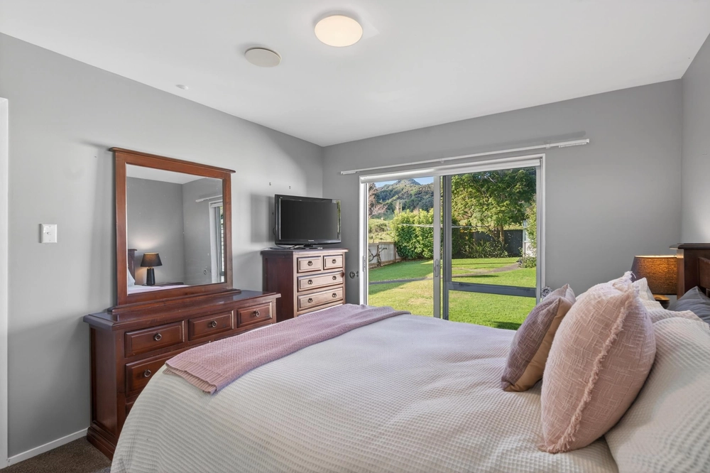 Photos of 1921 Whangarei Heads Road