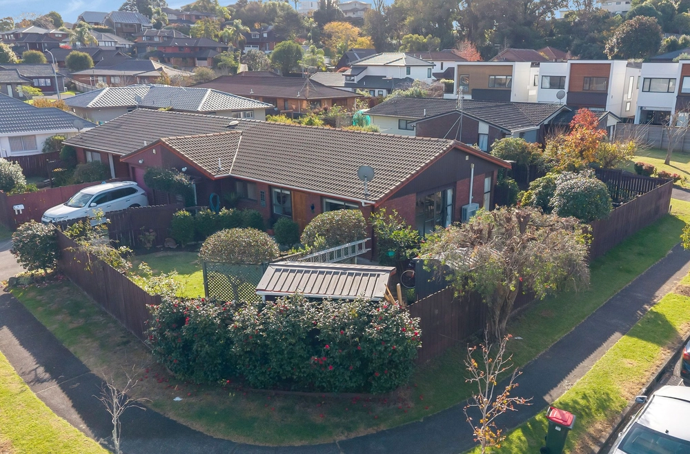 Photos of 2 Mark Edward Drive