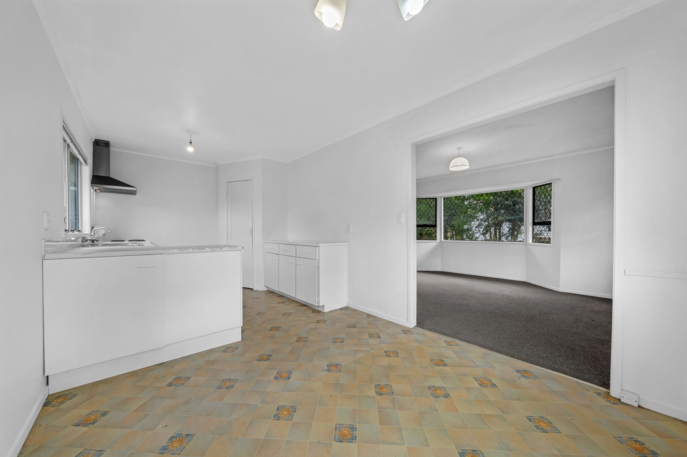 Photos of 11 Hughes Terrace