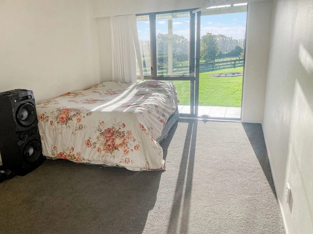 Photos of 80 Oira Road