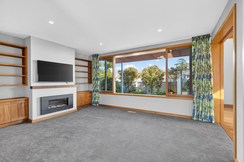 Photos of 104 Clarence Street
