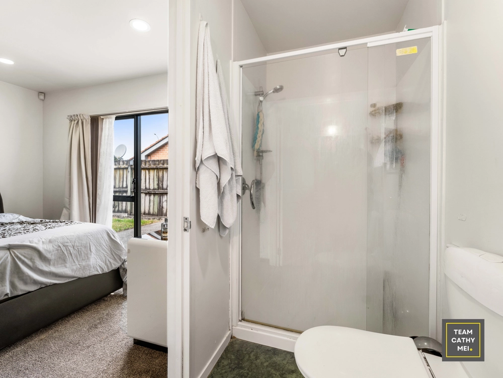 Photos of 2/124 Alfriston Road