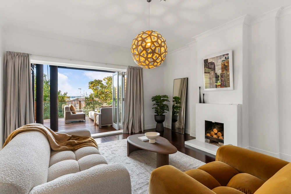 Photos of 2/10 St Georges Bay Road