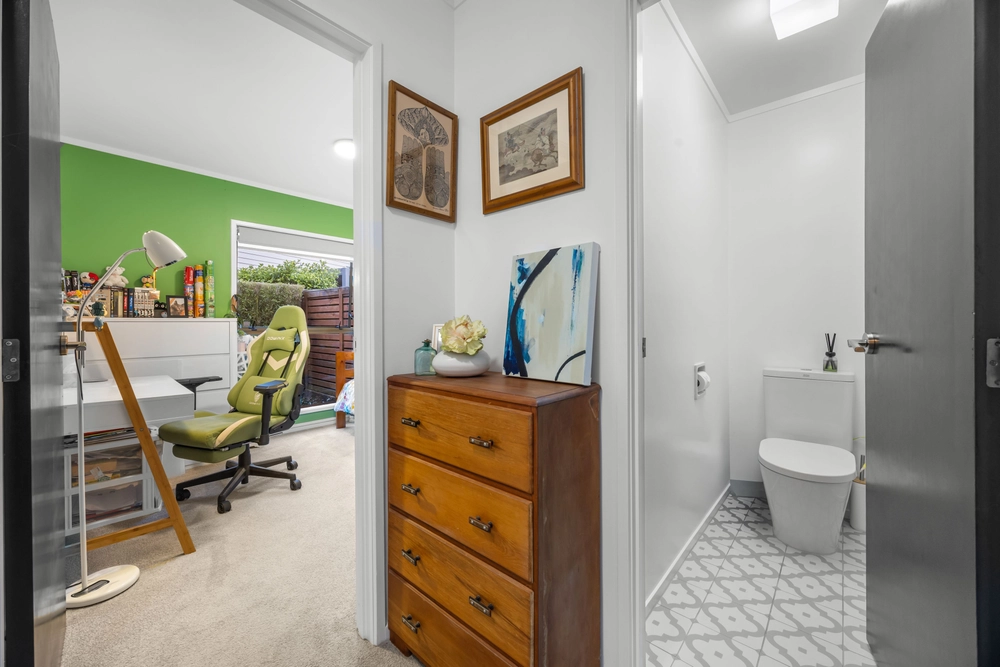 Photos of 2/22 Harding Avenue