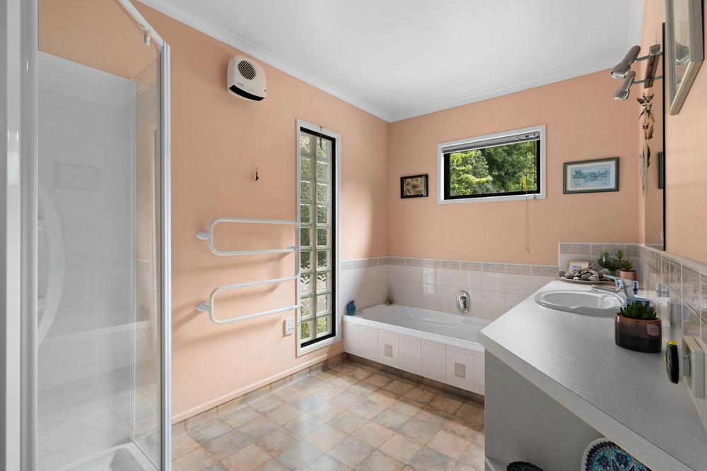 Photos of 65 Endsleigh Drive