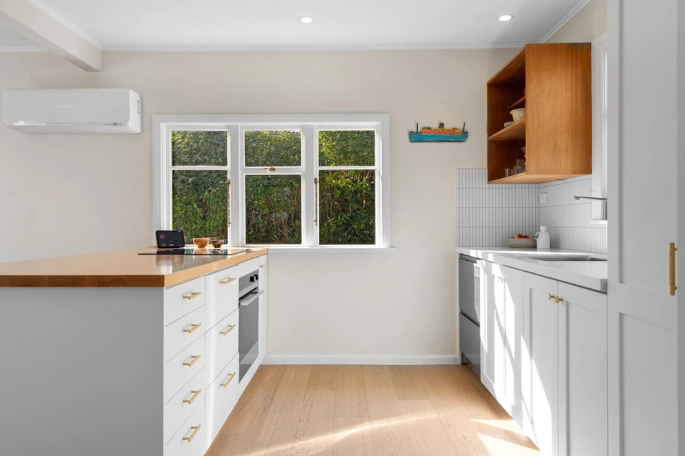 Photos of 2 Konini Street