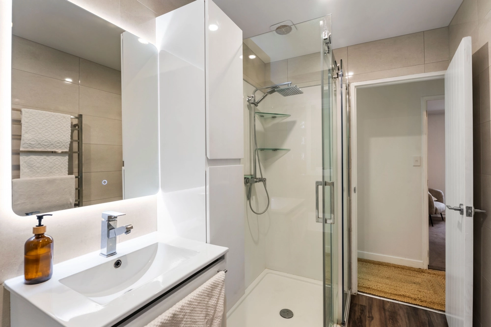 Photos of 33 Brooke Road