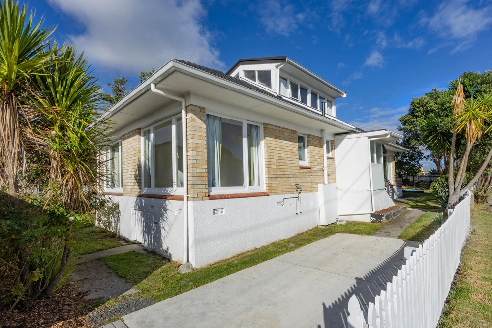 Photos of 35 Archibald Road
