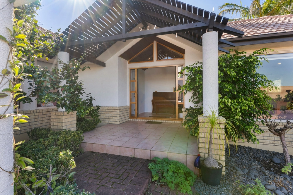 Photos of 12 Kentia Way