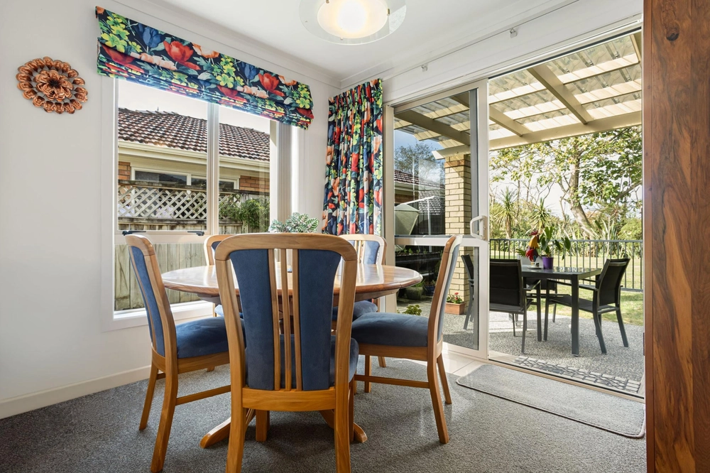 Photos of 55 Sovereign Isle Lane